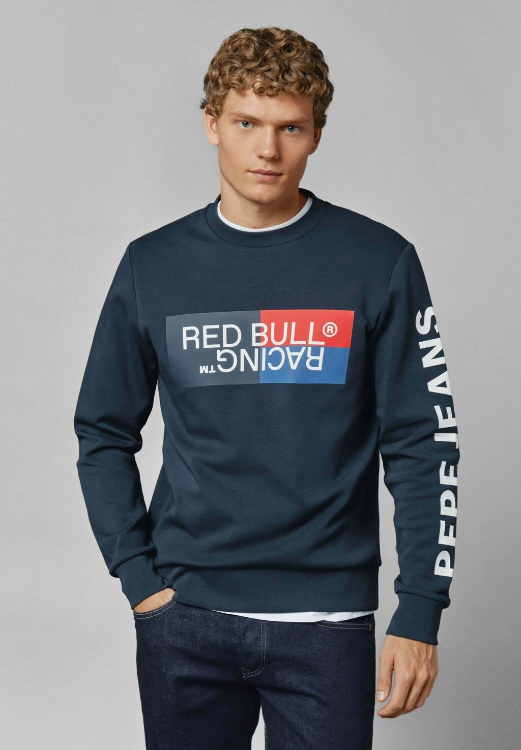 

Толстовка RED BULL RACING COLOUR BLOCK GRAPHIC CREW Red Bull Racing x Pepe Jeans, темно-синий