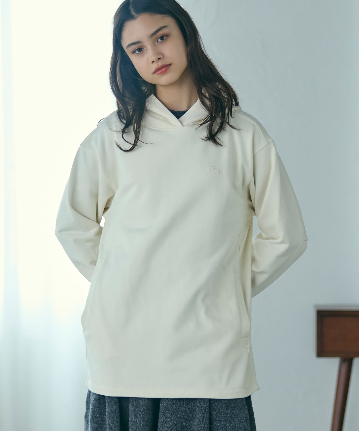 Толстовка LACOSTE Off white с ворсистой подкладкой — фото 3