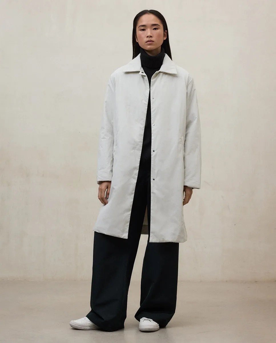 

Женское пальто с застежкой на пуговицы и боковыми карманами Ecoalf, белый