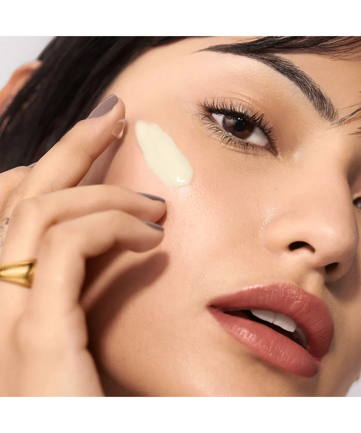 Сыворотка Bobbi Brown — Увлажняющая Vitamin Enriched Smoothing Serum, 30 мл — фото 4