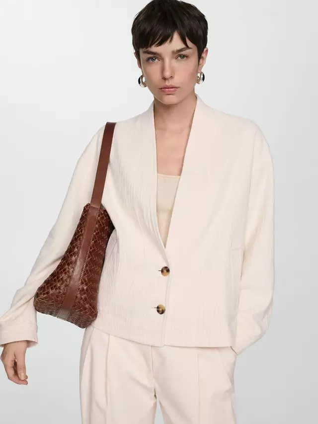 

Куртка Mango Borges V-Neck Oversized, цвет light beige