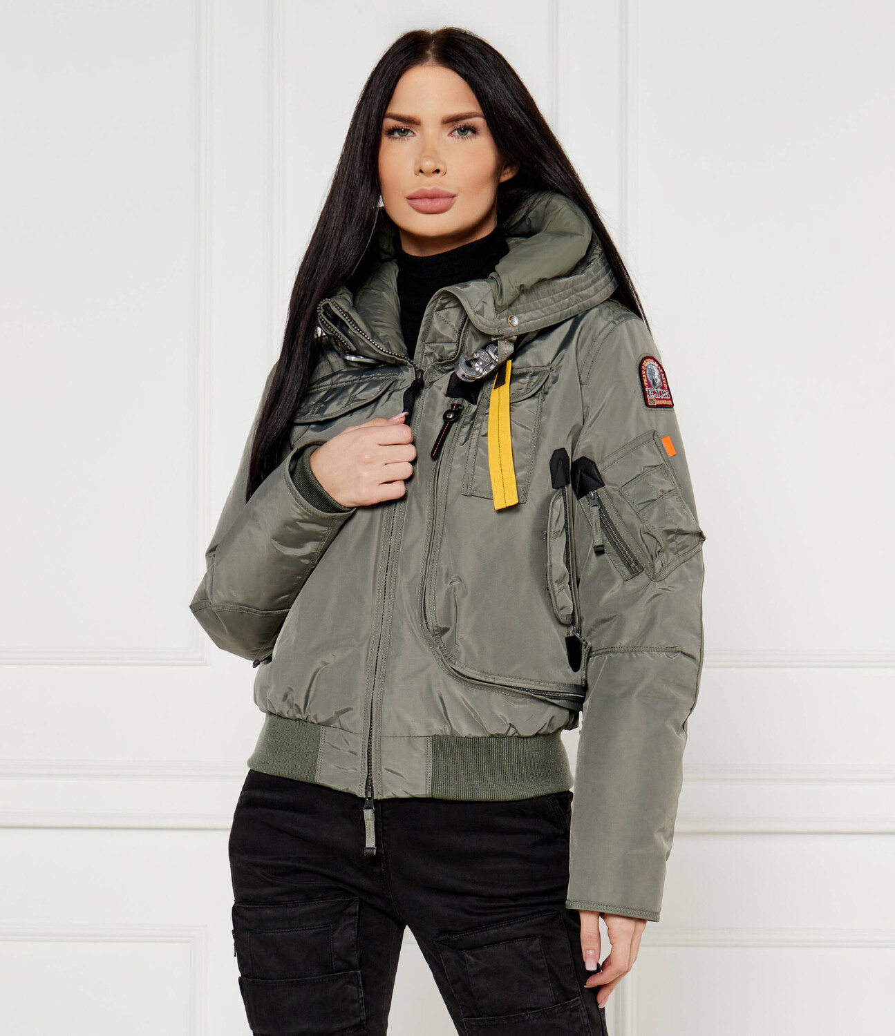 

Куртка-бомбер PARAJUMPERS GOBI Regular Fit, зеленый