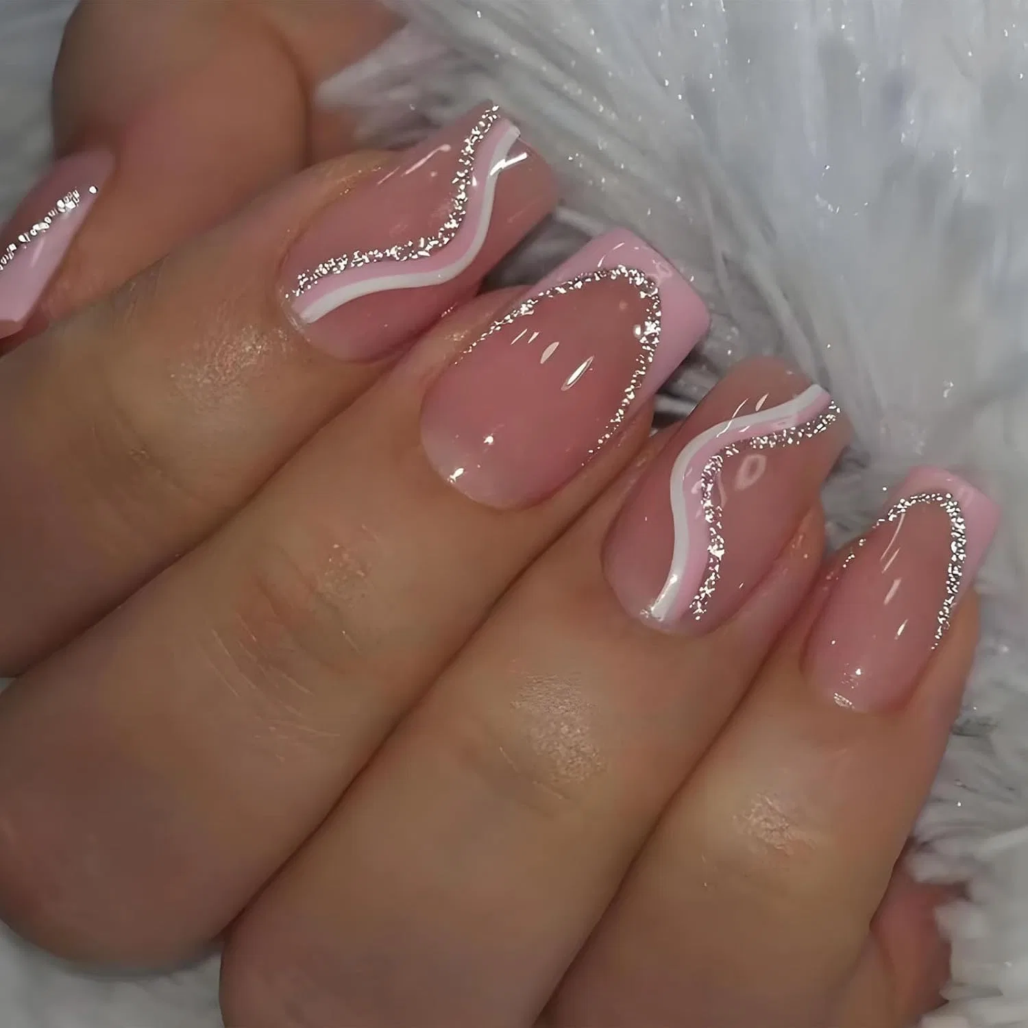 Накладные ногти с розовым вихревым дизайном и блестками, 24 шт. Generisch, Pink Glitter Waves — фото 3