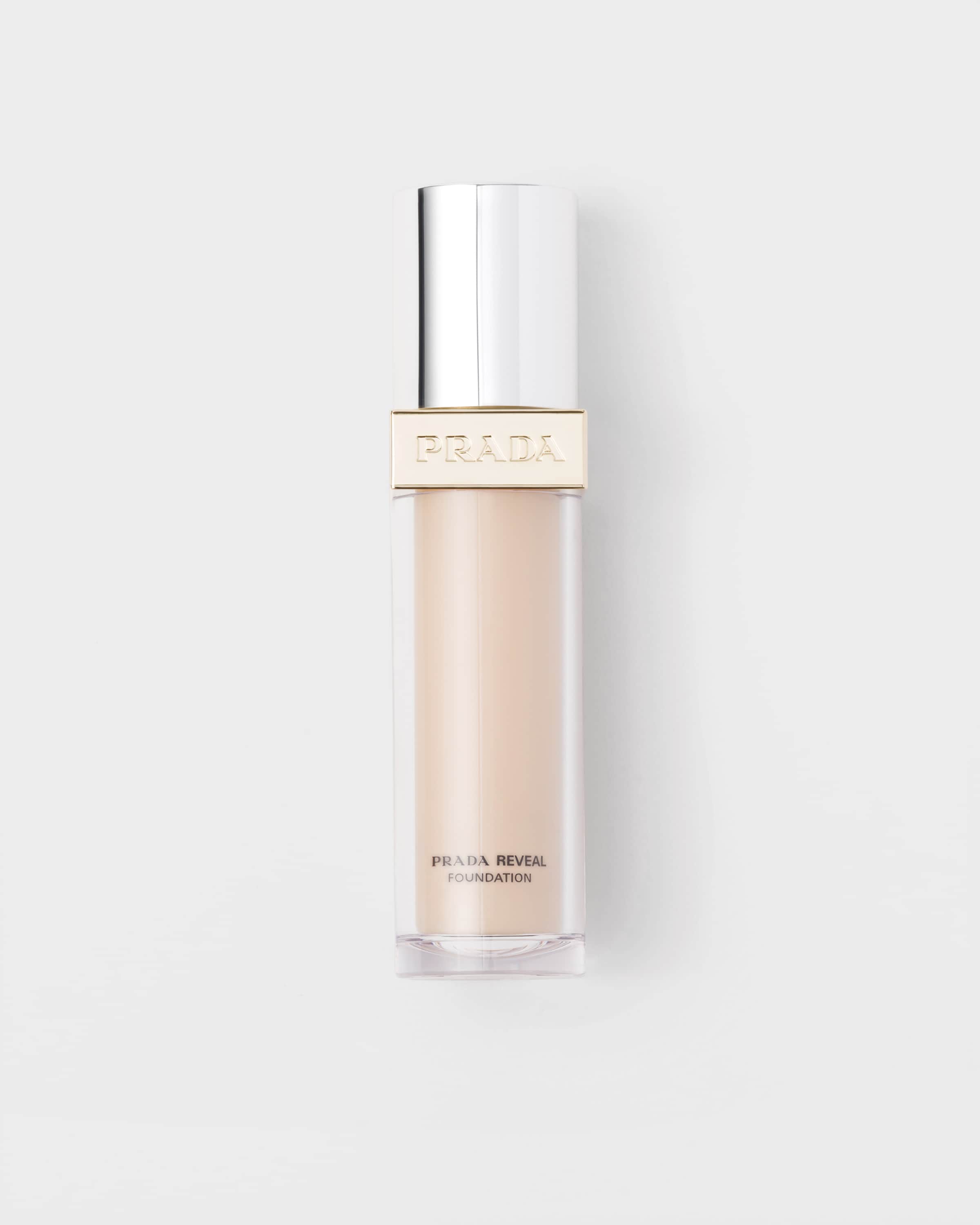 

Тональная основа Prada Reveal для оптимизации кожи - LW5 - Светлый теплый, бежевый