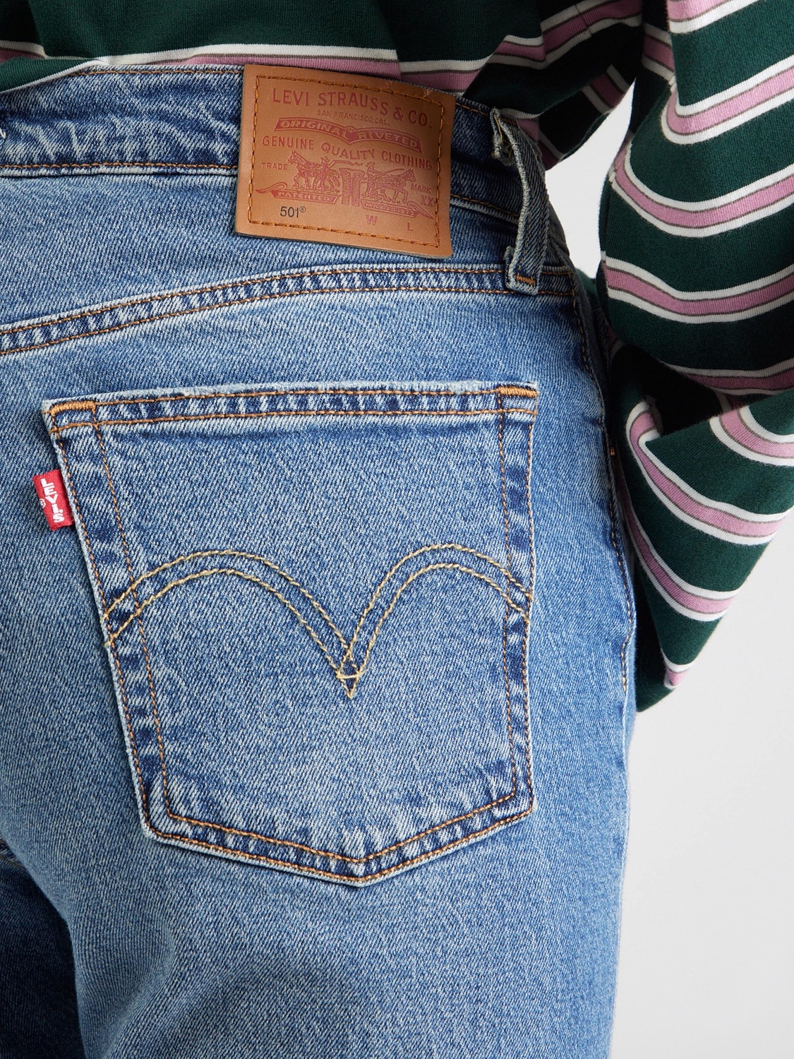 LEVI'S  Джинсы Regular '501 Crop' в синем дениме — фото 2