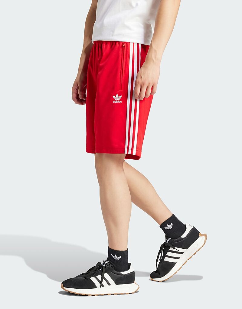 

adidas Originals – Adicolor Firebird – Красные шорты