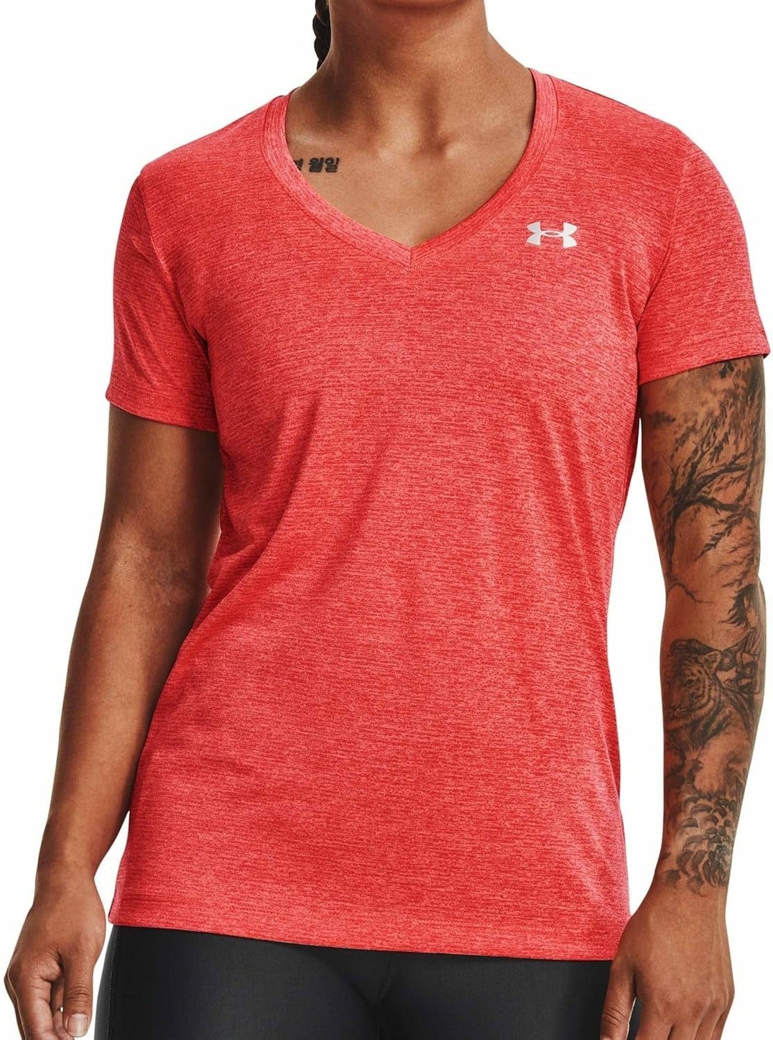 

Under Armour женская футболка Tech V-Neck Twist с коротким рукавом, Electric Tangerine (824)/Metallic Silver