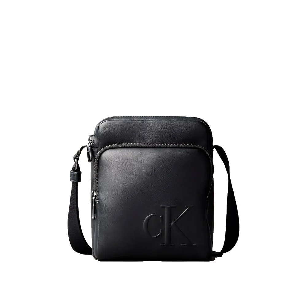 

Сумка через плечо Calvin Klein Bold CK Pocket Reporter, черный