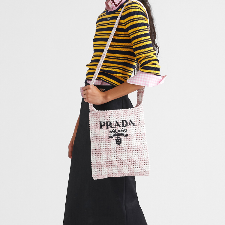 PRADA Переносная женская сумка через плечо из соломки лозы и рафии розовая — фото 4