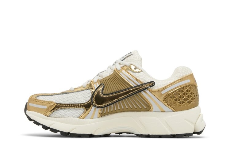 Кроссовки Nike Wmns Air Zoom Vomero 5, золотой — фото 3