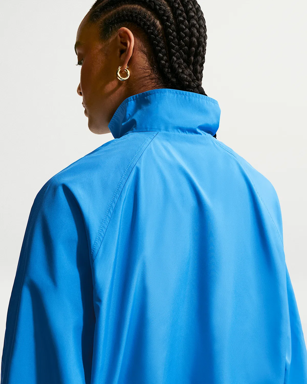 Женская оверсайз трековая куртка Nike Sportswear с защитой от УФ, Light Photo Blue/Sail — фото 2