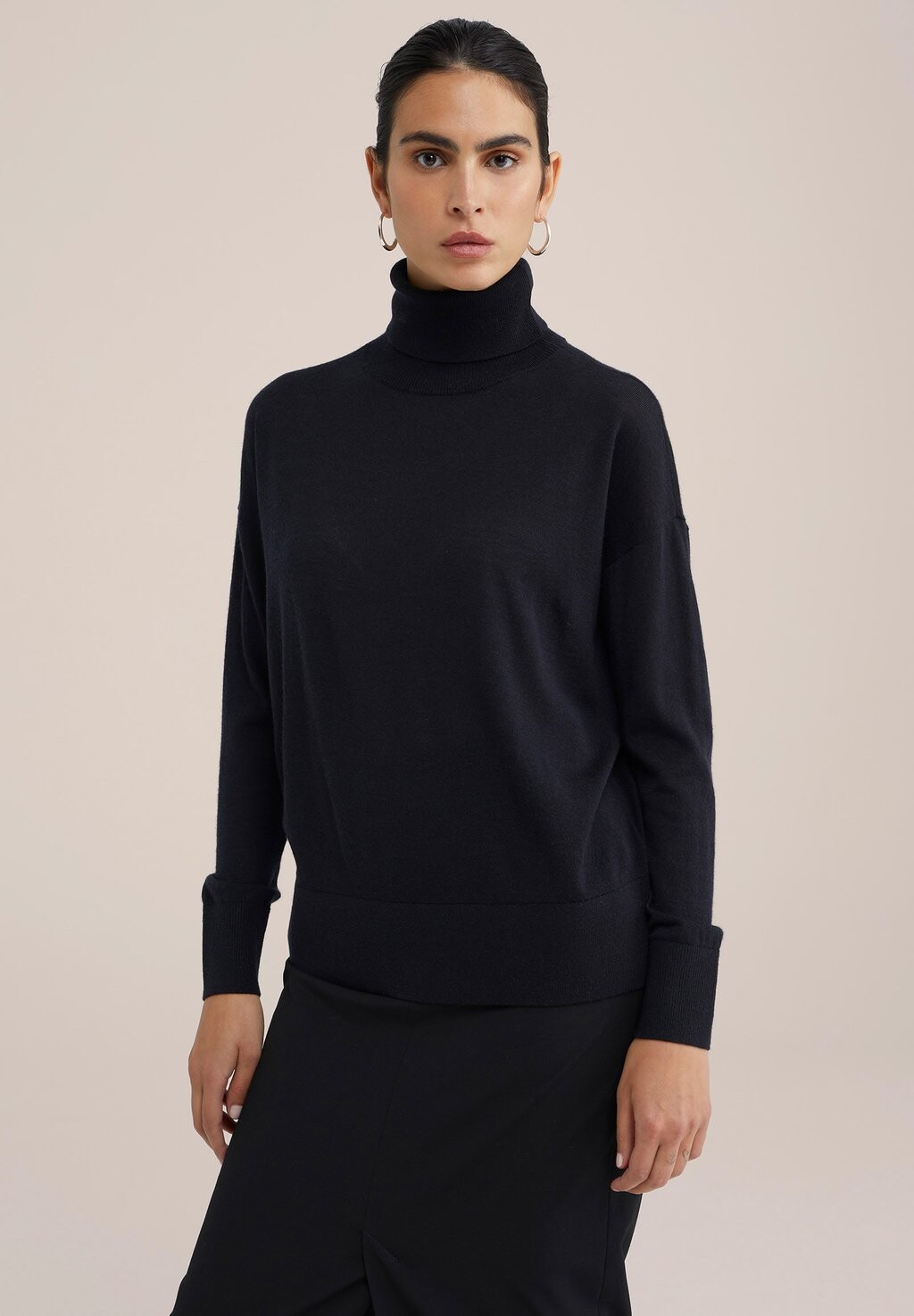

Свитер Studio WE Fashion, черный