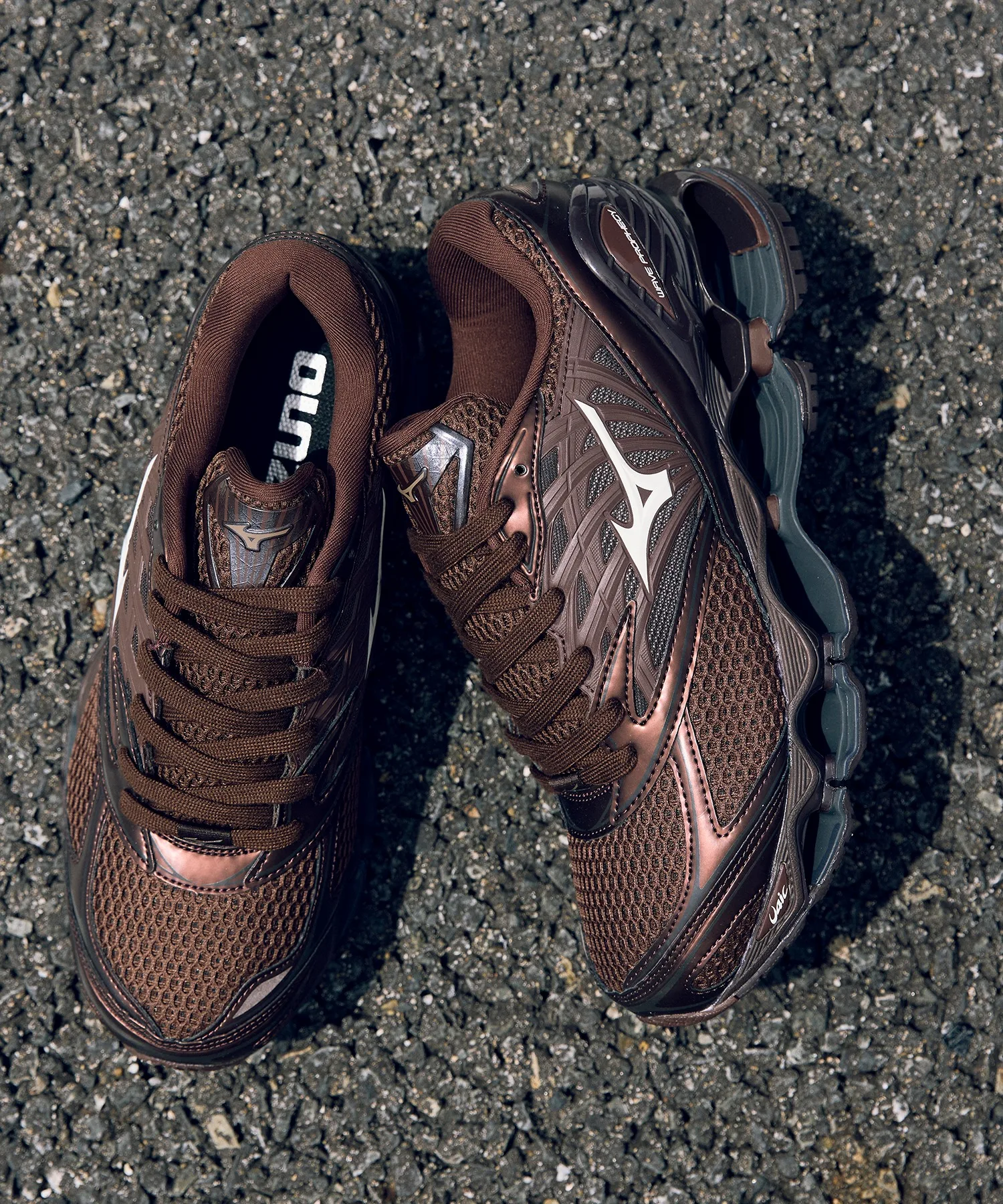 Унисекс кроссовки MIZUNO Wave Prophecy LS для спорта и города коричневые