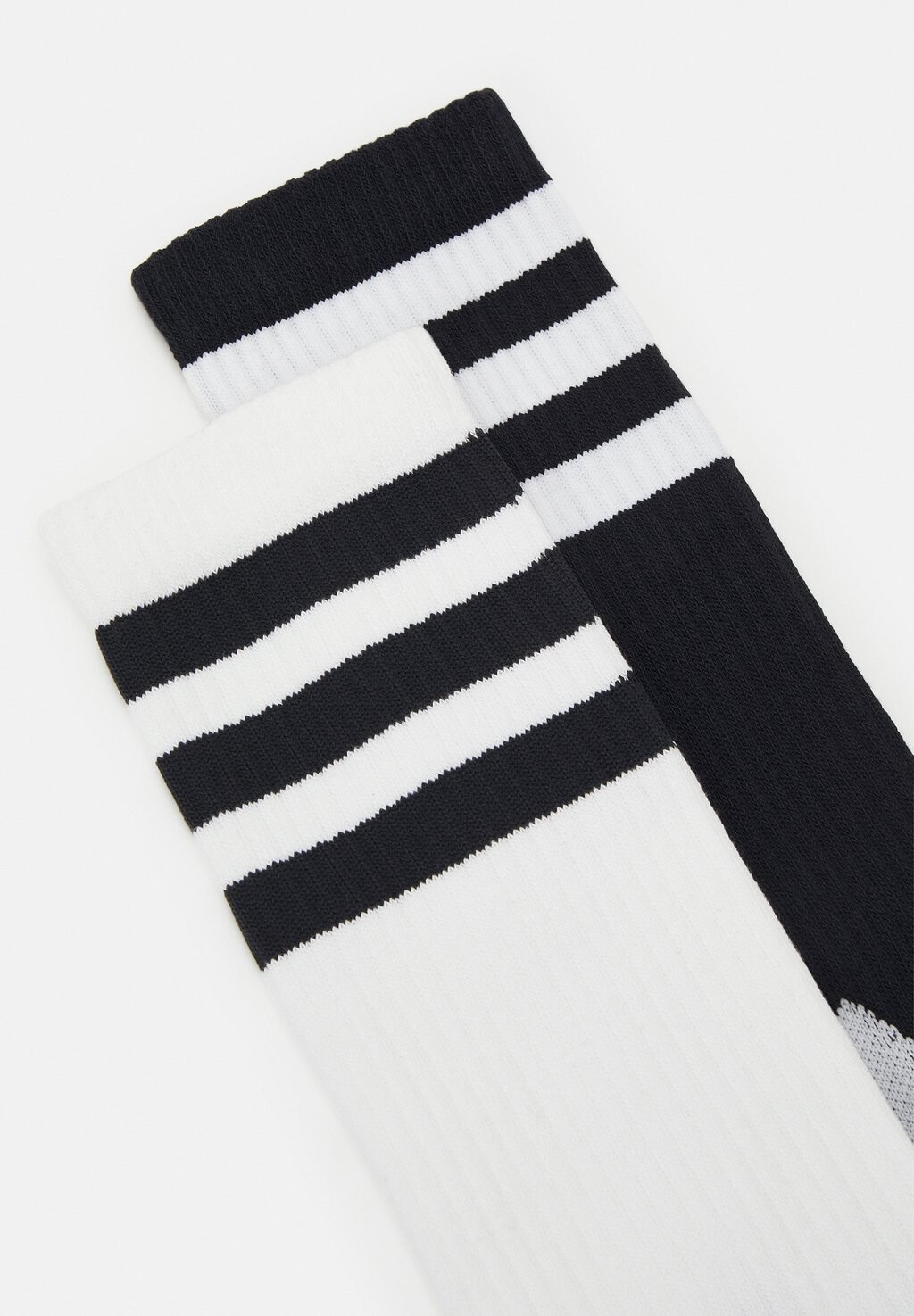 

Носки ADICOLOR 70S KNEE 2-PACK adidas, белый