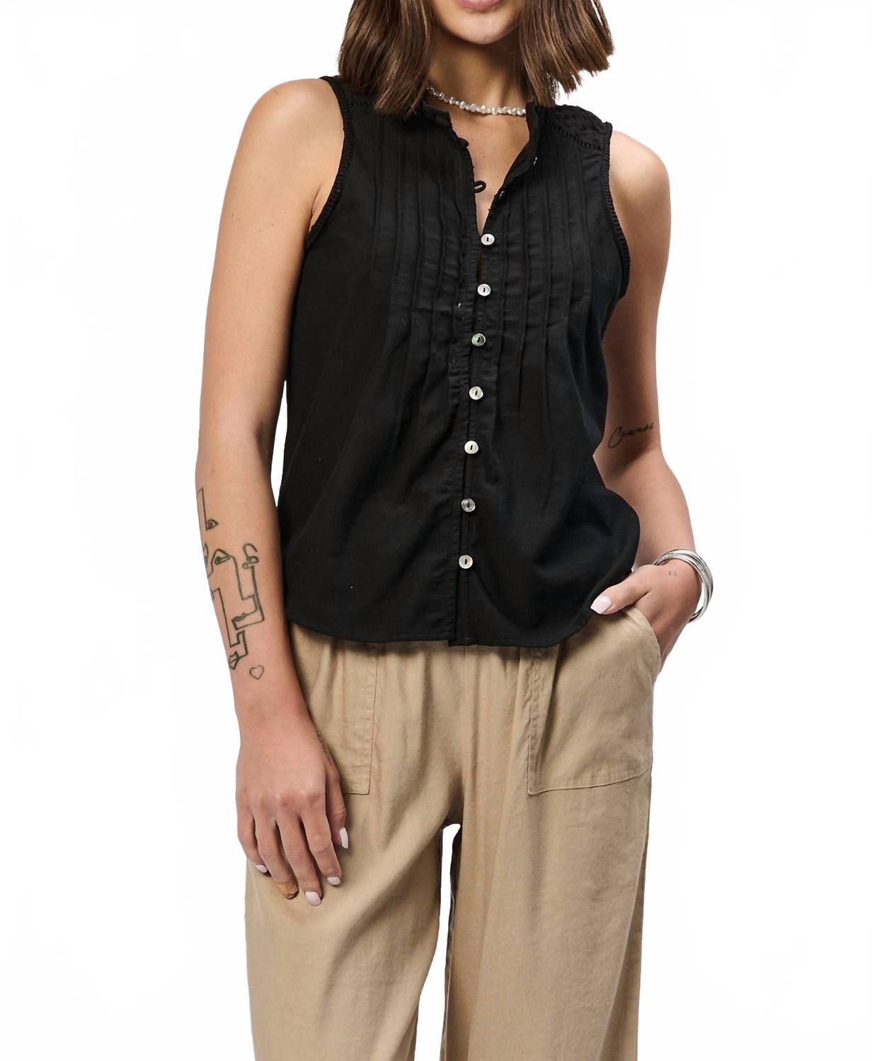 

Кейда топ черный Another Love