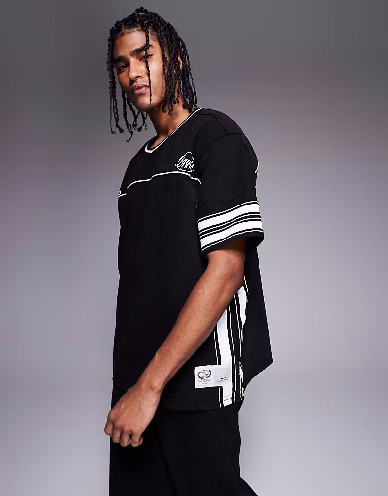 

Футболка свободного кроя Liquor N Poker для хоккея в университетском стиле черного цвета