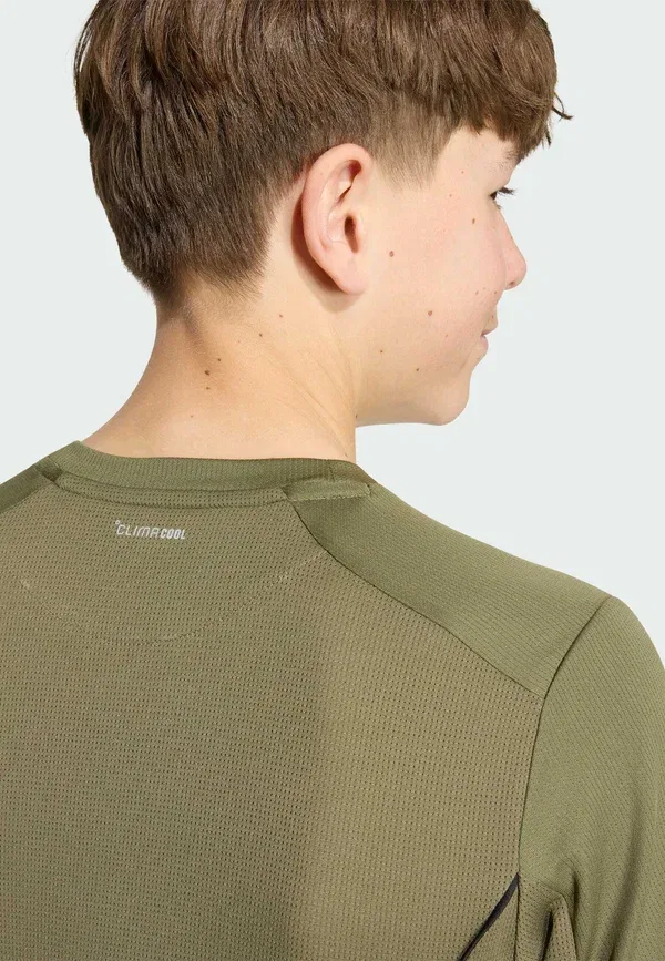 Футболка спортивная Adidas Sportswear Tech Apparel Climacool T-Shirt, оливковый страта рефлектив сильвер — фото 4