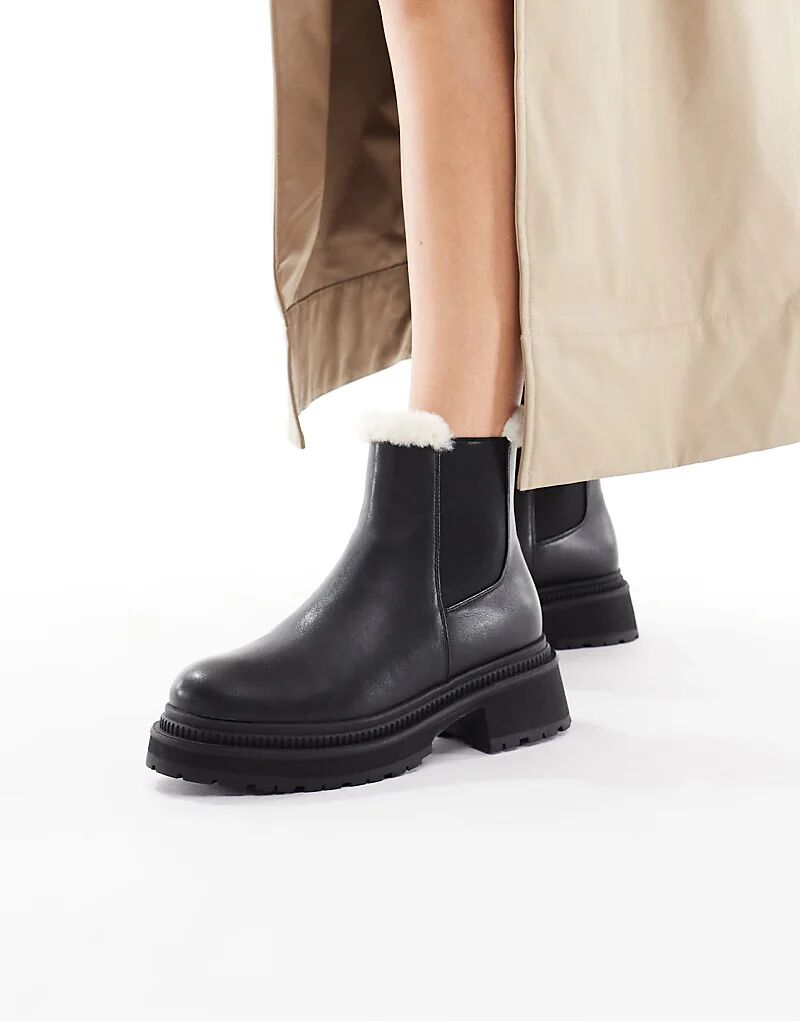 Массивные ботинки челси London Rebel Wide Fit Emma с подкладкой из плюша, черного цвета