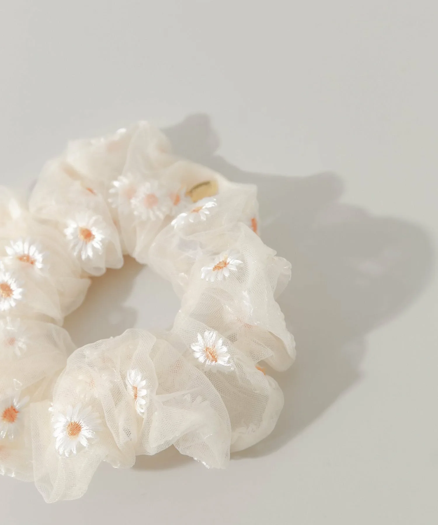 Прозрачная резинка для волос с цветочным рисунком Smelly, ivory — фото 3