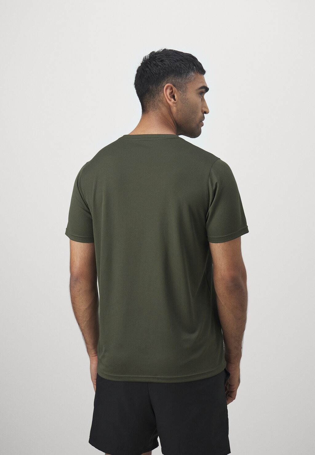 

Спортивная футболка PERFORMANCE TEE Puma, оливковый
