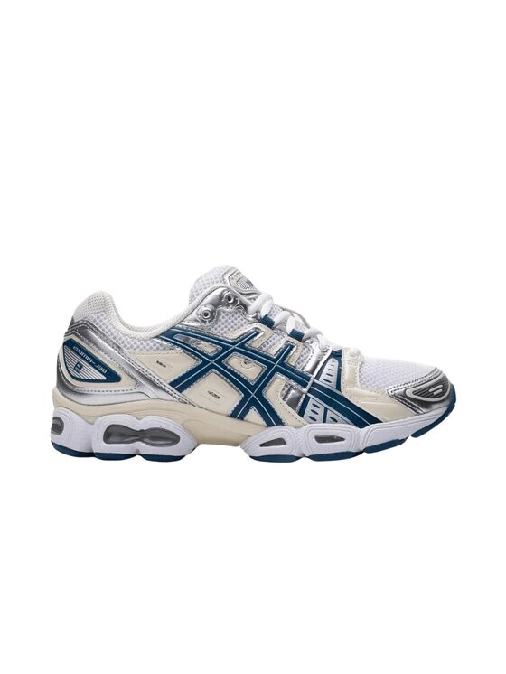 

Кроссовки Asics, белый