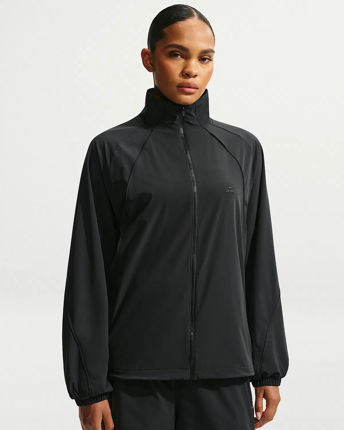 Женская оверсайз куртка NikeSKIMS Stretch Nylon, NSKM Obsidian/NSKM Obsidian