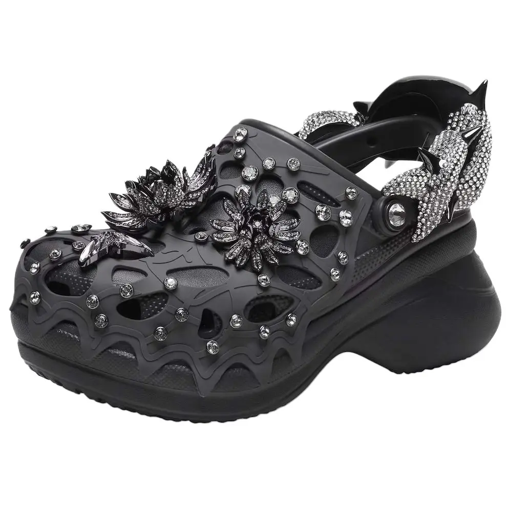Crocs Классические женские сабо Bae Clog Swarovski черного цвета