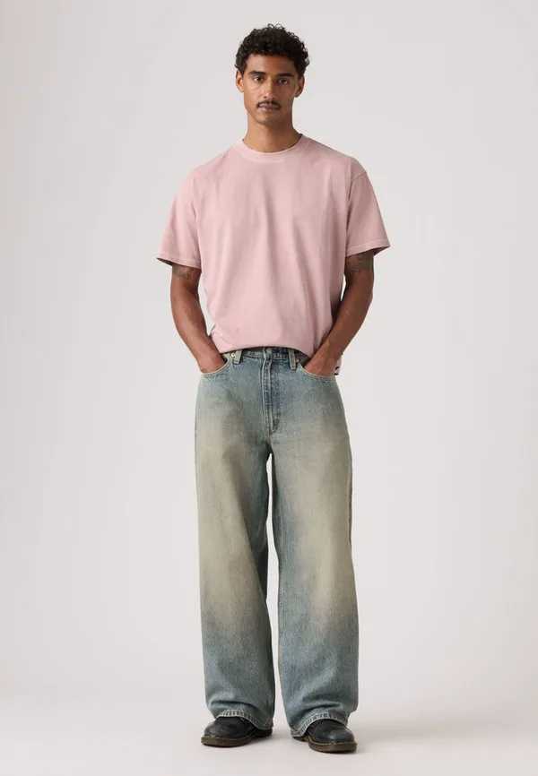 Очень мешковатые джинсы Levi'S, Wherever You Are