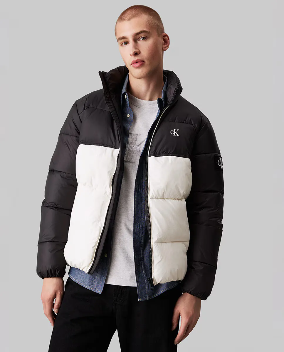 

Мужской утепленный пуховик в стиле колор-блок Calvin Klein Jeans, цвет Crudo