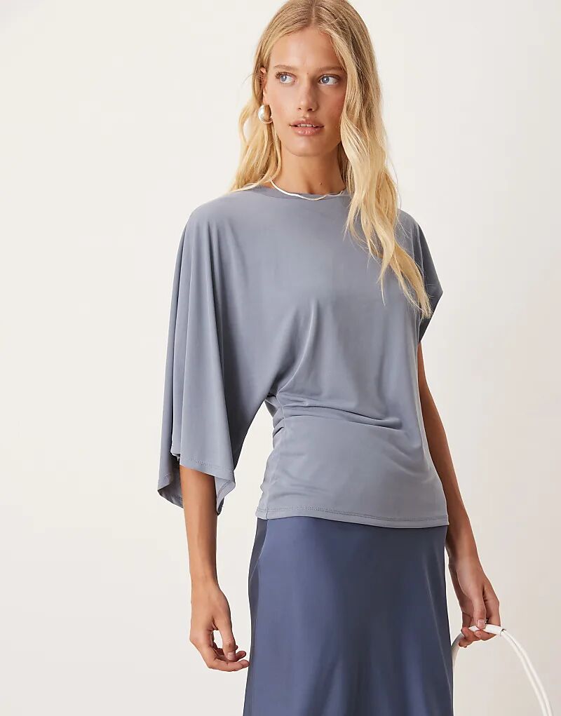 

Футболка ASOS DESIGN с асимметричными рукавами из синего модала
