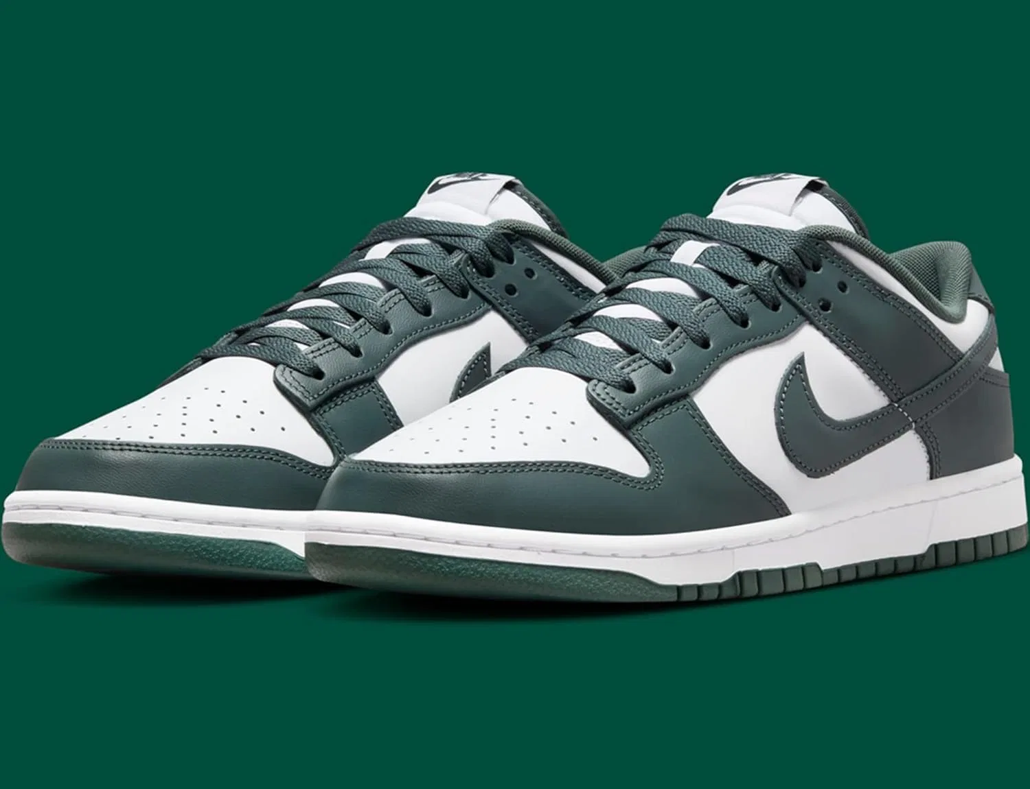 Мужские скейтбордистские кроссовки Nike Dunk Low Retro, белый/зеленый — фото 4
