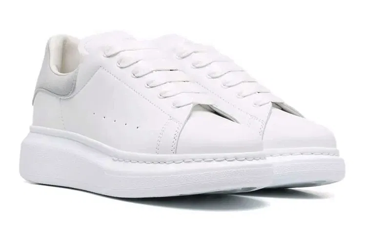 Кроссовки для скейтбординга Oversized Low Top Alexander McQueen белые — фото 3