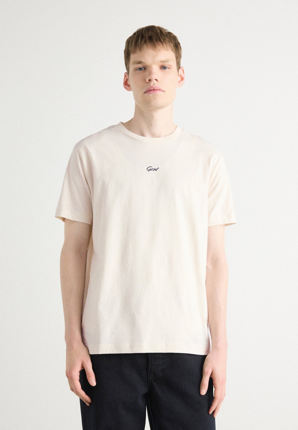 

Базовая футболка SMALL GRAPHIC GANT, бежевый
