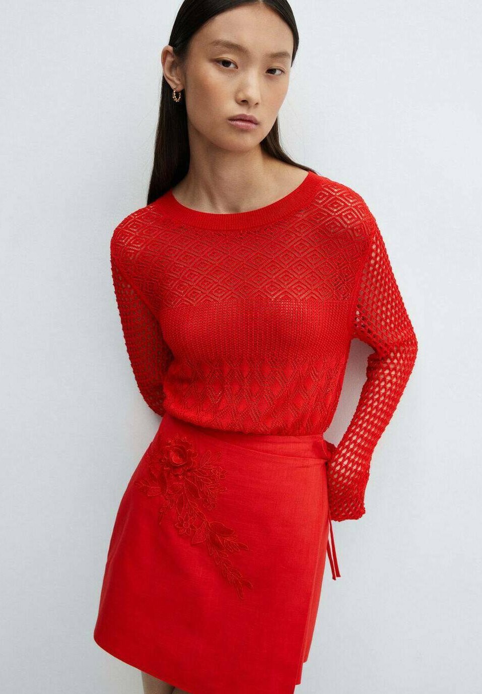 

Свитер вязаный ZAFIRO-H Mango, цвет red