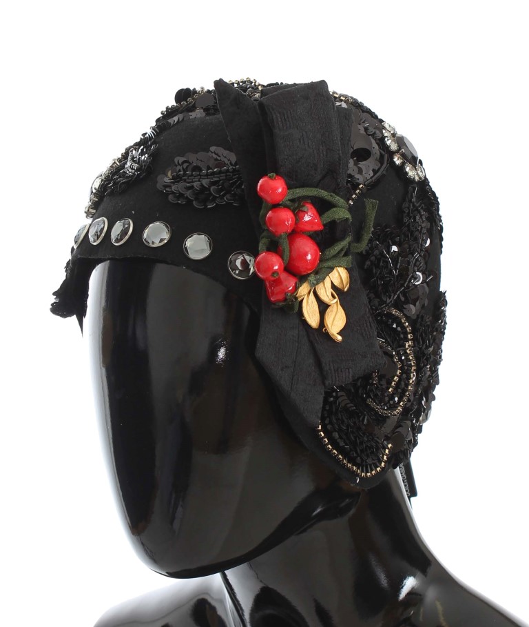 

Элегантная черная шляпка-клош, украшенная кристаллами Dolce & Gabbana