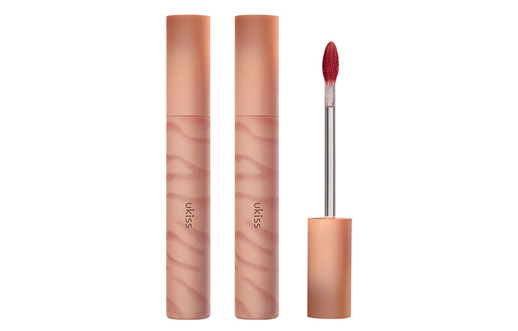 

Спрей-бальзам для губ Mystic Orange Milk матовый стойкий водостойкий легко растушевывается натуральный 3,3г*2 UKISS