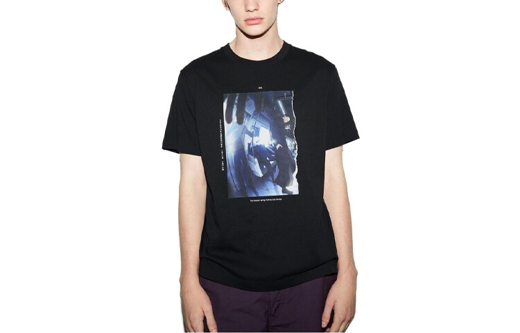 

UNIQLO Футболка унисекс, черный