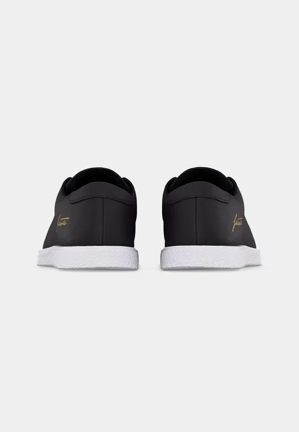 Кроссовки Lacoste Linecourt s 1261 sma slip ons, черно-белый — фото 4