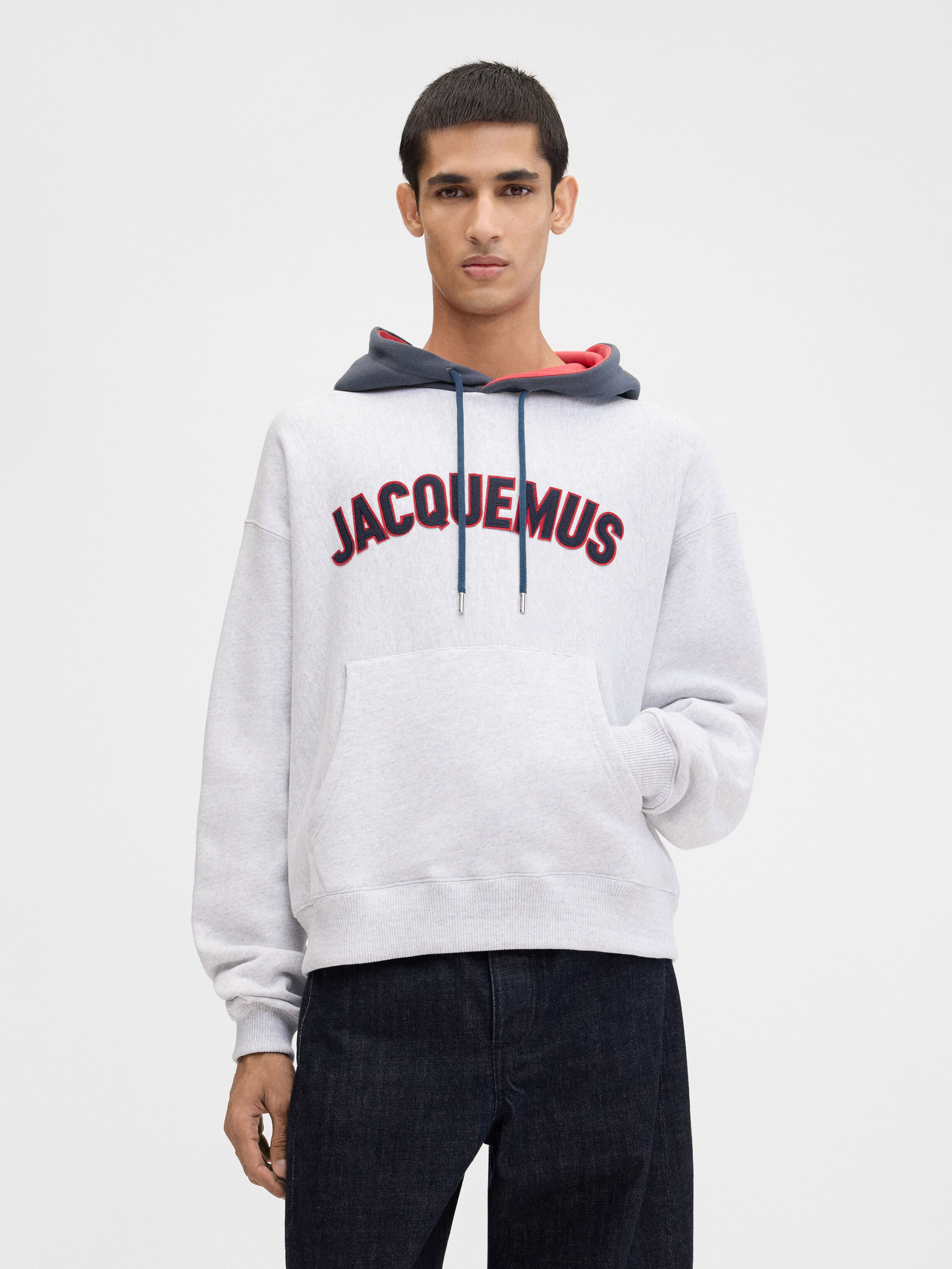 

Бейсбольная толстовка с капюшоном JACQUEMUS The Baseball hoodie, серый