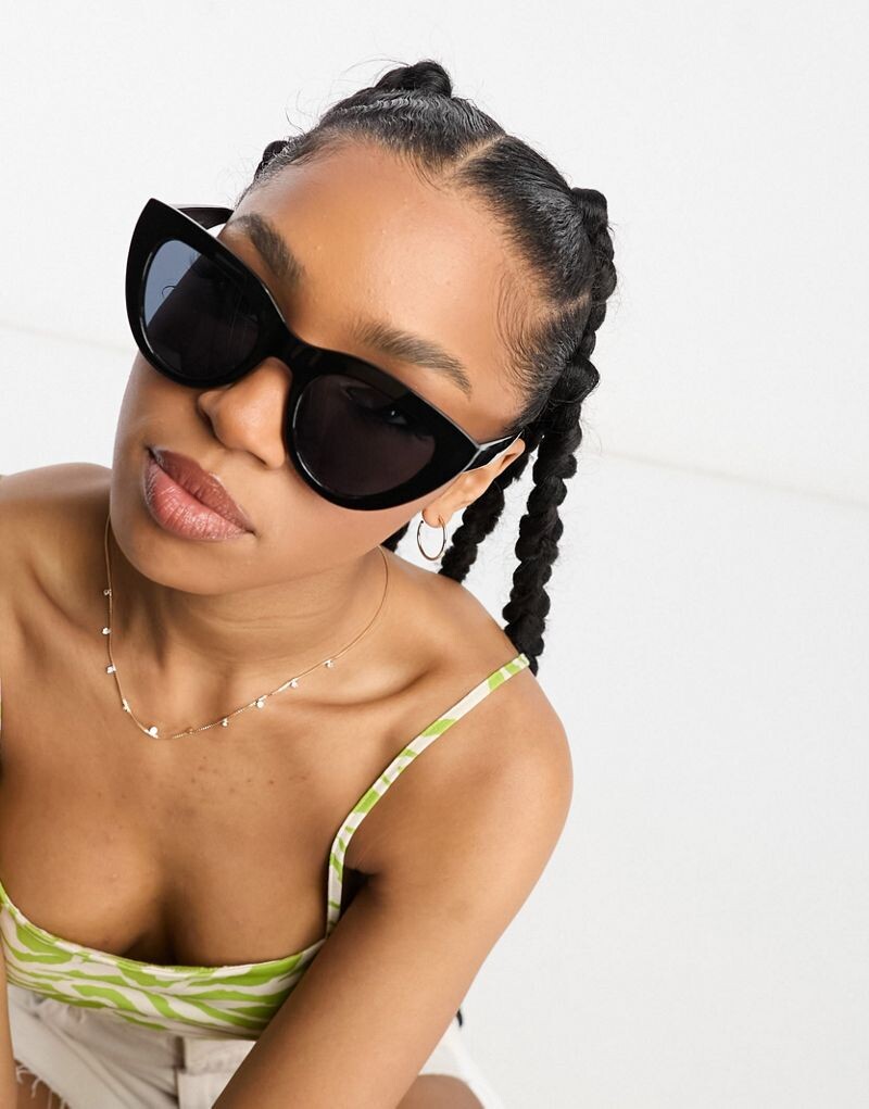 

Monki — черные большие солнцезащитные очки в круглой оправе «кошачий глаз»