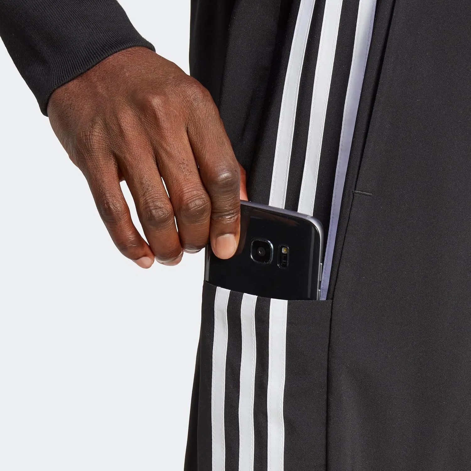 Спортивные шорты adidas — фото 3