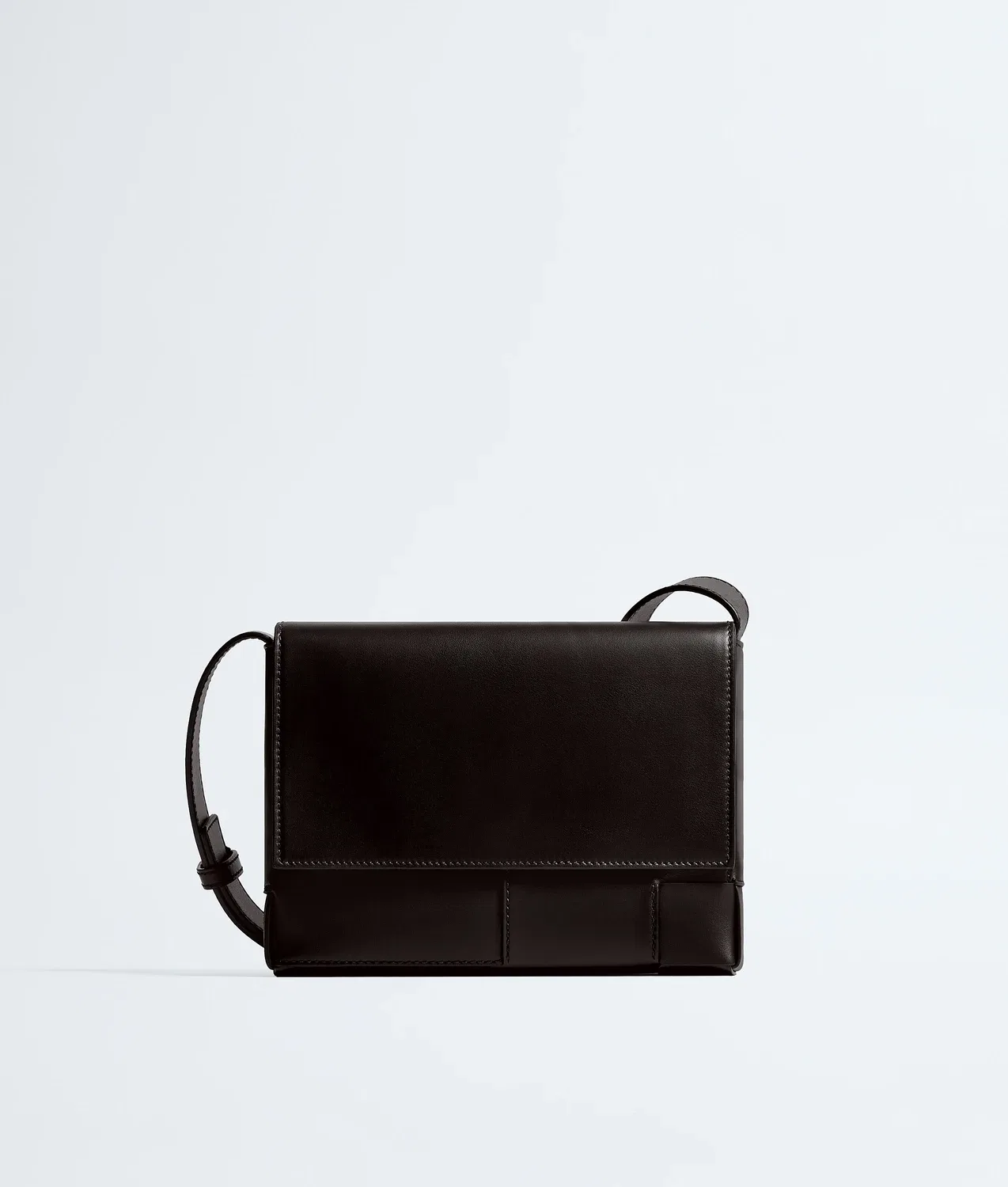 Угловая сумка-мессенджер BOTTEGA VENETA, коричневый