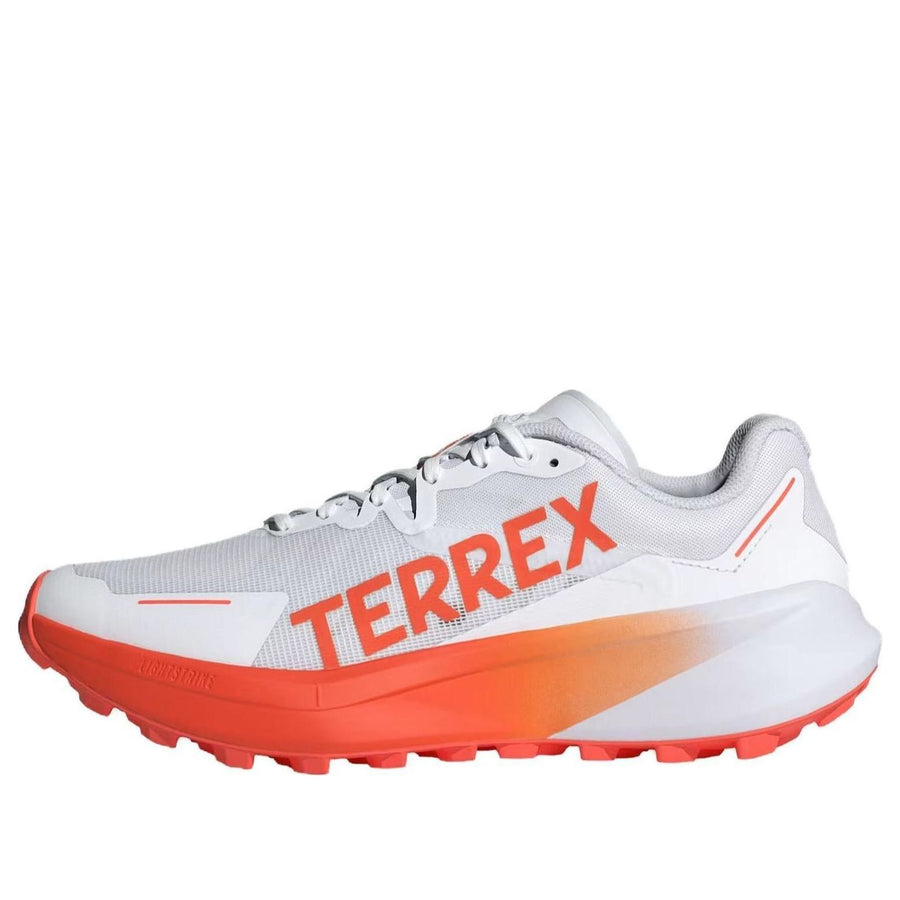 

Кроссовки adidas Terrex Agravic 3 'Beige Impact Orange', бежевый