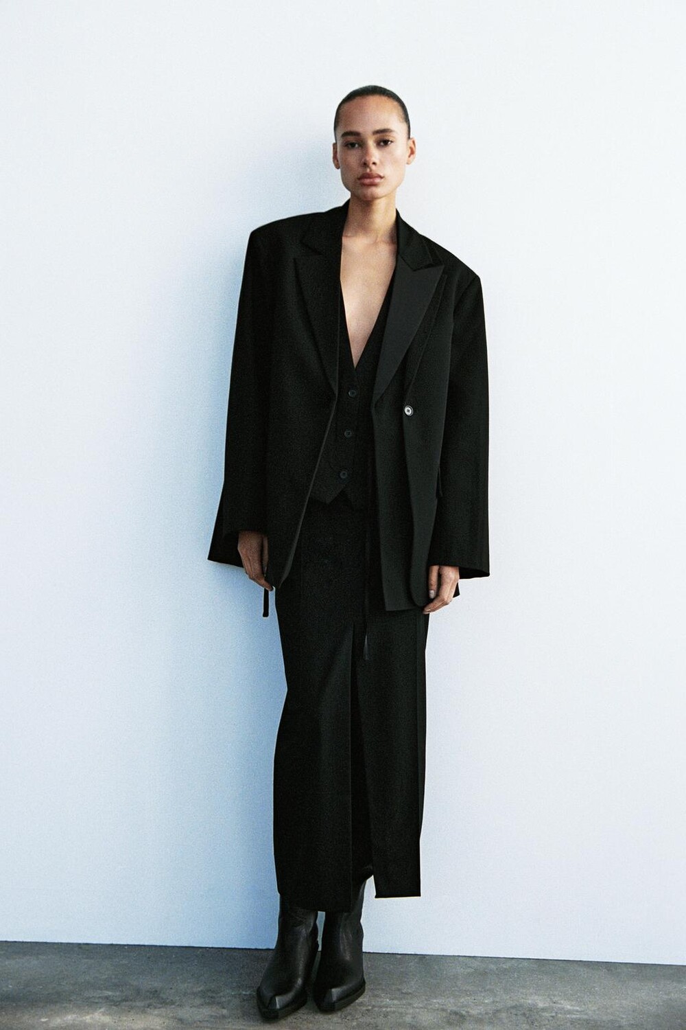 

Юбка миди с разрезом ZARA, черный