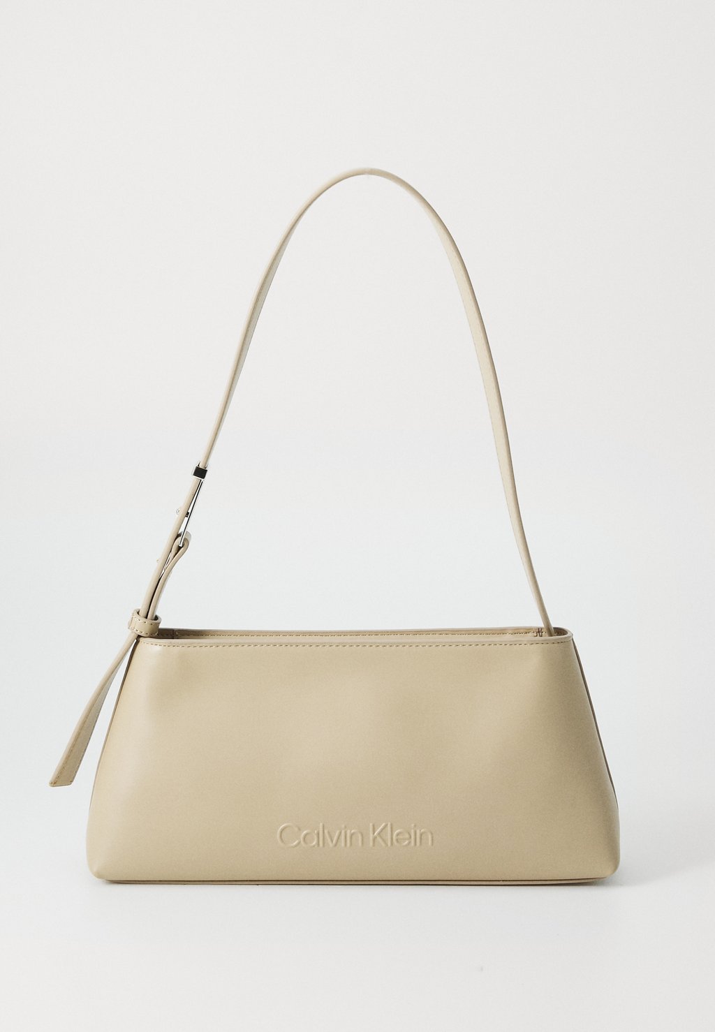 

Сумка EMBOSSED LOGO SHOULDER BAG Calvin Klein, песочный, Бежевый, Сумка EMBOSSED LOGO SHOULDER BAG Calvin Klein, песочный