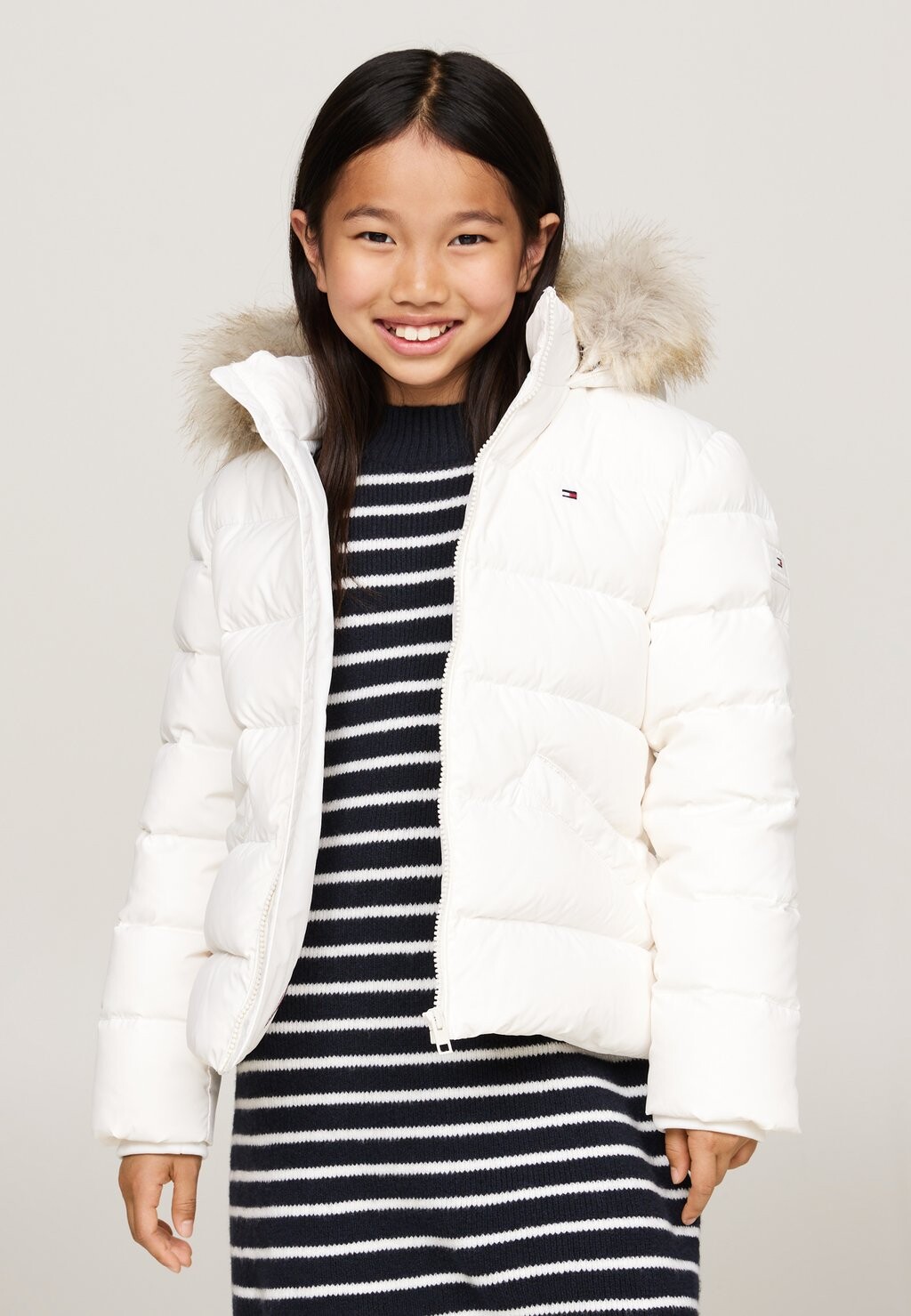 

Пуховик ESSENTIAL HOOD Tommy Hilfiger, белый