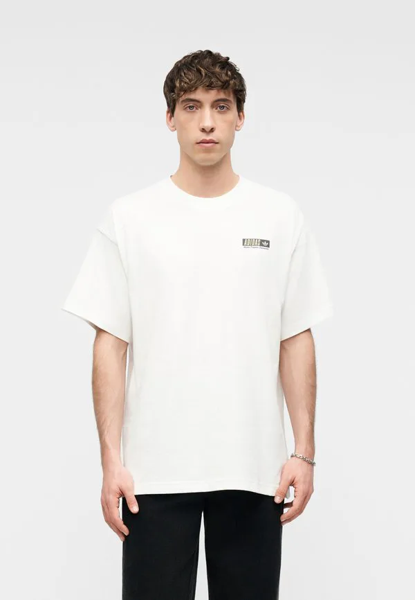 Футболка унисекс с принтом в виде плаката магазина mart. Adidas Originals, White — фото 3