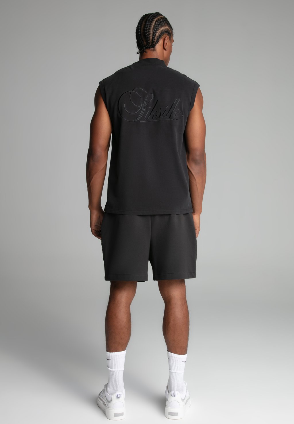 

Майка SLEEVELESS SIKSILK, черный