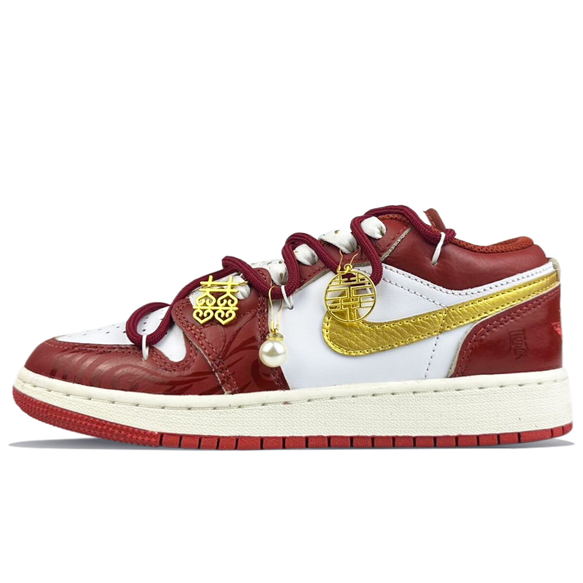 Кроссовки Air Jordan 1 Vintage Basketball Shoes Women's Low-top White/red, красный — фото 2