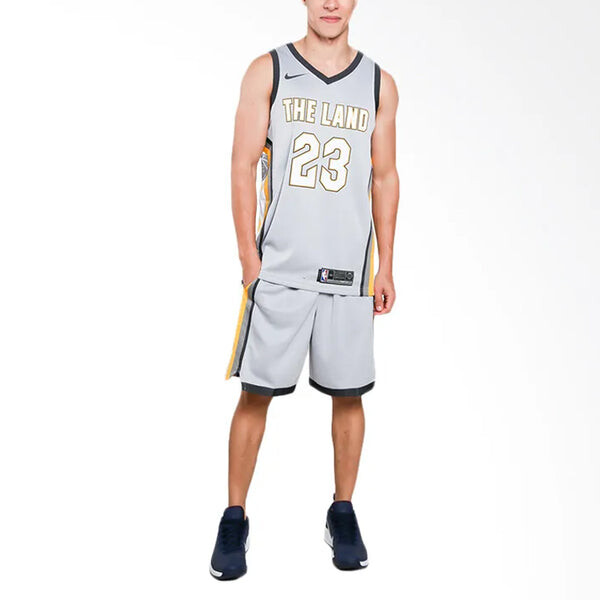 Майка Nike LeBron James City Edition Swingman Jersey SW Silver, цвет silver — фото 3
